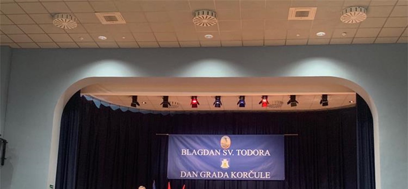 PM attends Korcula Town Council meeting